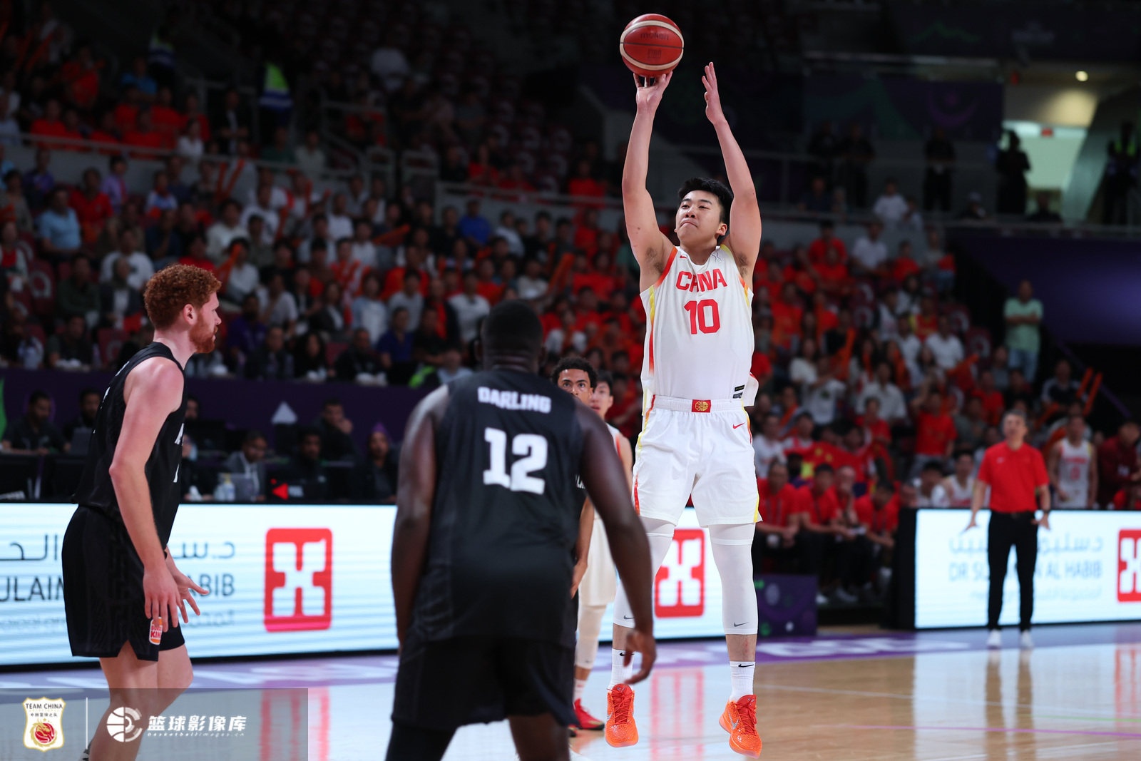 英超-媒体人：王俊杰亚洲杯防守全面&amp;低位进攻是亮点 持球水平仍需提高