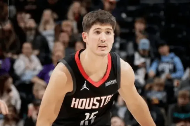 西甲-集体失准！火箭替补球员全场18投仅4中，三分12中1仅贡献9分